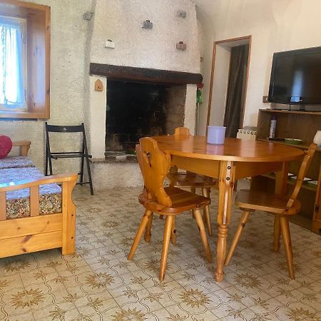 “Casa Rosi” Appartamento In Zona Medievale Pisogne Esterno foto